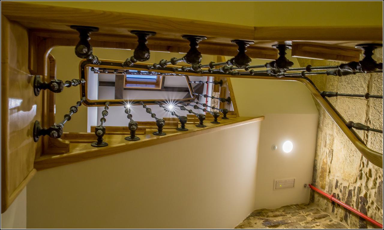 Oxford Suites Santiago De Compostela Ngoại thất bức ảnh